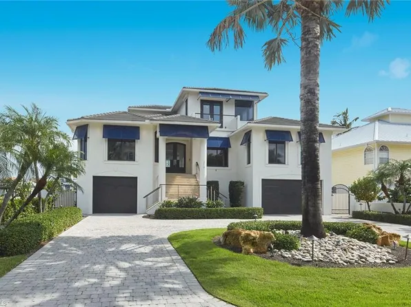 319 Lagoon AVE, NAPLES, FL 34108
