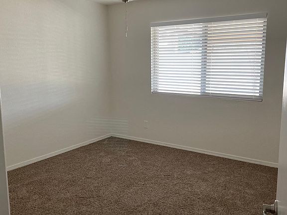 5th image of 519 N Pepperwood Ct