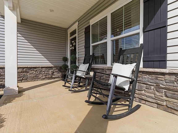 5th image of 203 Huron Way