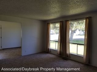 6104 W Walnut St #B, Yakima, WA 98908