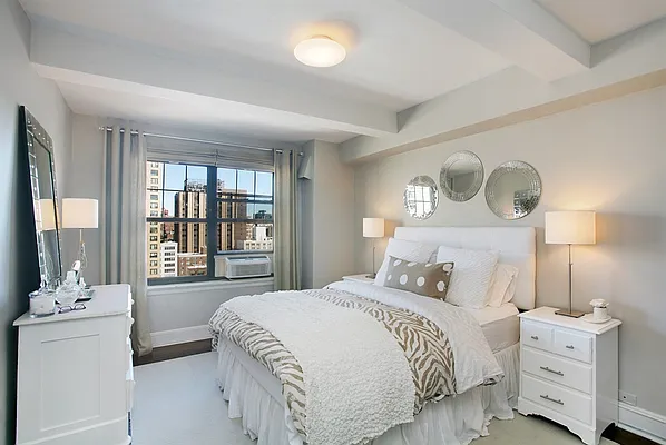 Rented by Corcoran | media 27