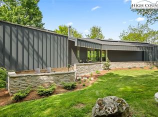 268 E Rocky Top Trl, Banner Elk, NC 28604