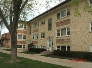 7630 W Sunset Dr #2S, Elmwood Park, IL 60707