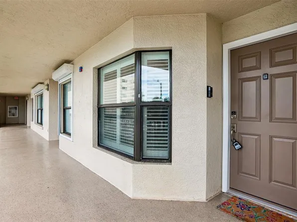 1332 PASADENA AVENUE S #207, SOUTH PASADENA, FL 33707