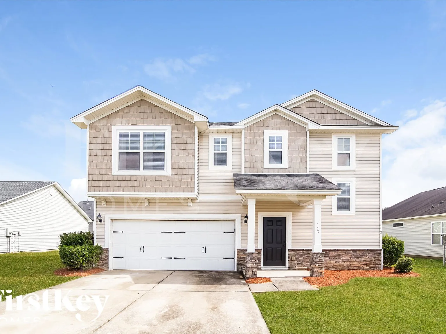 3 bed, 2.5 bath, 1562 sqft, $2,110 — Photo 1