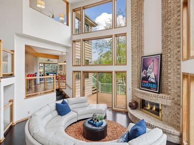 7325 Bush Lake Dr, Bloomington, MN, 55438