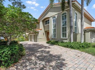 7965 NW 162nd St, Miami Lakes, FL 33016