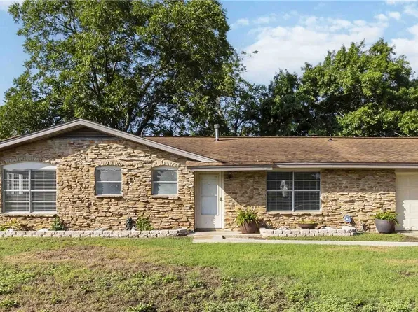 211 Balboa Dr, Universal City, TX 78148