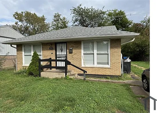 13217 S Rhodes Ave — Photo 9