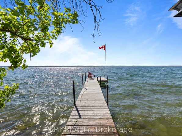 145 Lake Dr N, Georgina, ON L4P 3C8