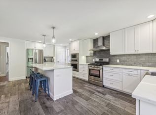 22 Shadylawn Dr, Madison, NJ 07940