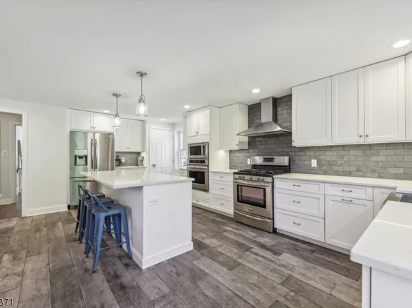 22 Shadylawn Dr, Madison Boro, NJ 07940