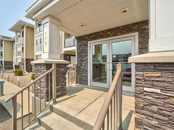 2nd image of 173 E Fairmont Blvd S #201