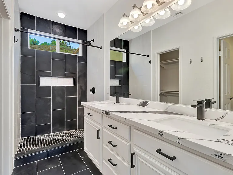 2822 Escala Cir — Photo 15