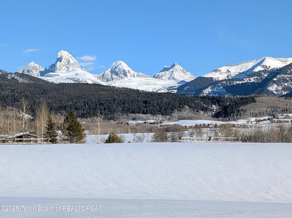 2090 Snow Crest Ranch Dr, Driggs, ID 83422