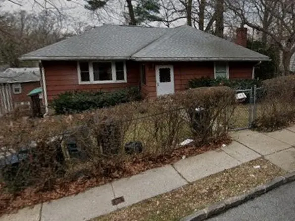 43 Sedgwick Avenue, Yonkers, NY 10705