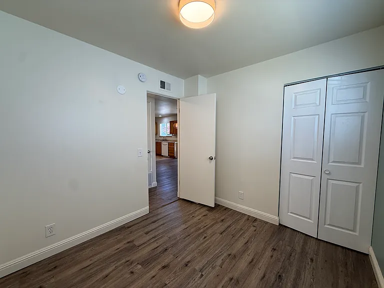 300 Amherst Pl — Photo 12