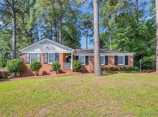 2613 N Edgewater Dr, Fayetteville, NC 28303