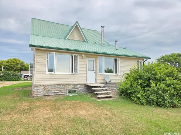 620 Railway AVENUE, Arcola, SK S0C 0G0