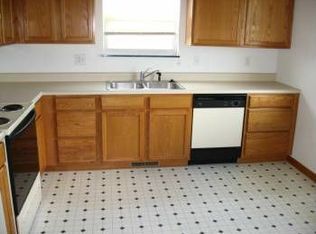 321 Meadowlark Rd, Fordland, MO 65652