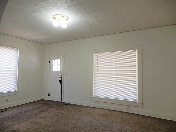 4th image of 301 N A St
