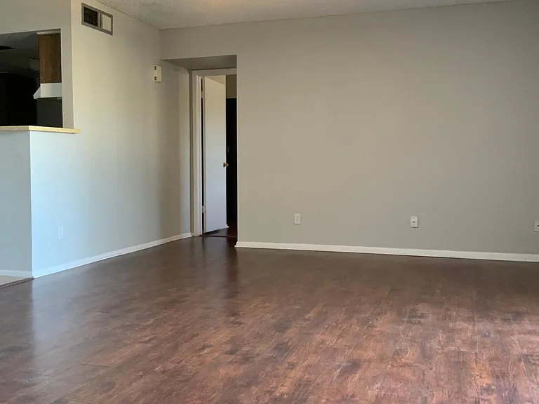 4608 W Maryland Ave #241 — Photo 5