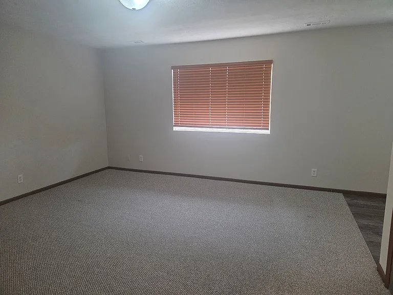 109 S 1st St #1 — Photo 5