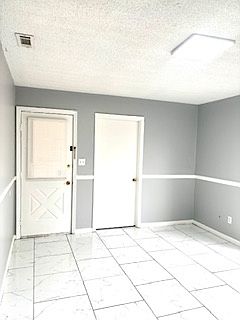 3rd image of 4023 Danube Cir