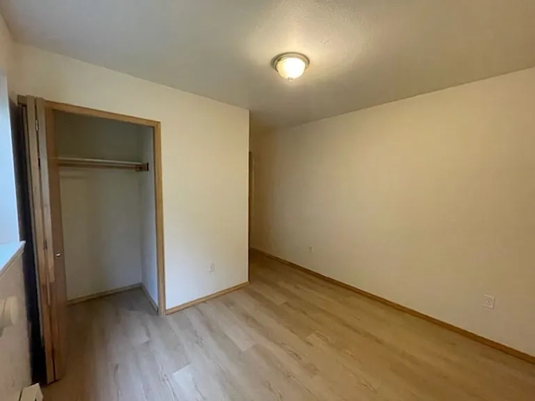508 E Ivy St — Photo 6
