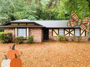 1405 Dunbarton Rd, Montgomery, AL 36117