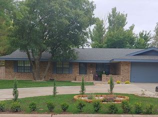 4 Walking Cane Ln, Roswell, NM 88201