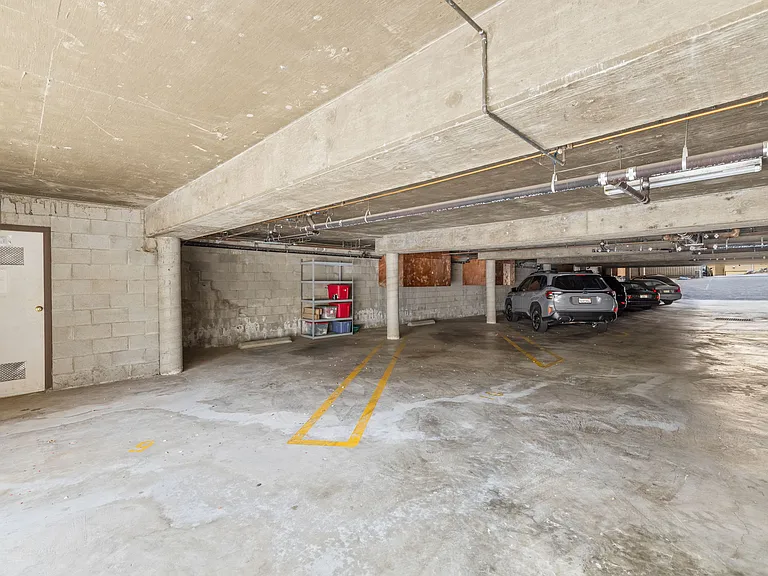 545 E Cypress Ave #F — Photo 25