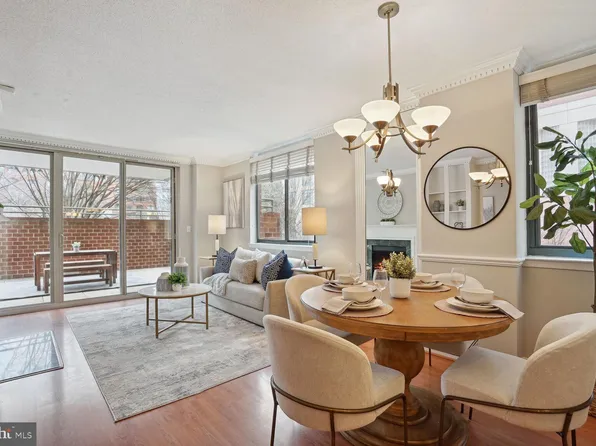 1050 N Taylor St #1-102, Arlington, VA 22201