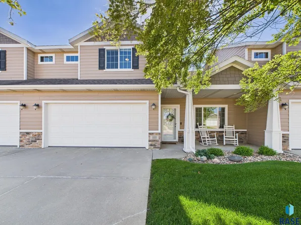 105 W 81st St, Sioux Falls, SD 57108