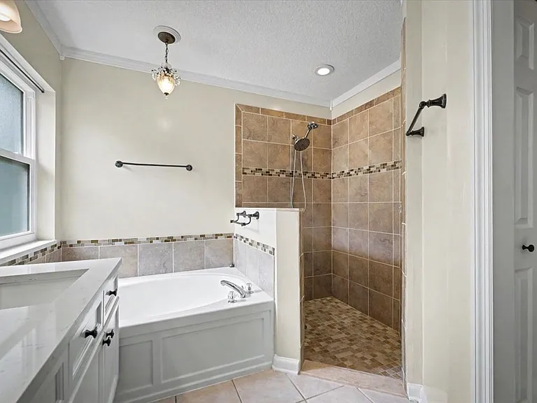 711 Sid Dr — Photo 36