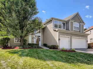 4 Compton Ct, Algonquin, IL 60102