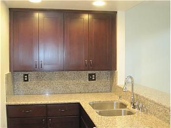 5th image of 525 Blue Water Ln