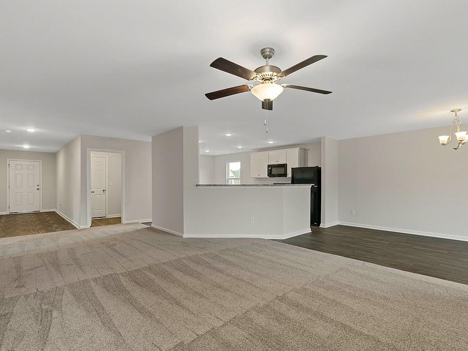 2nd image of 215 Common Reed Dr