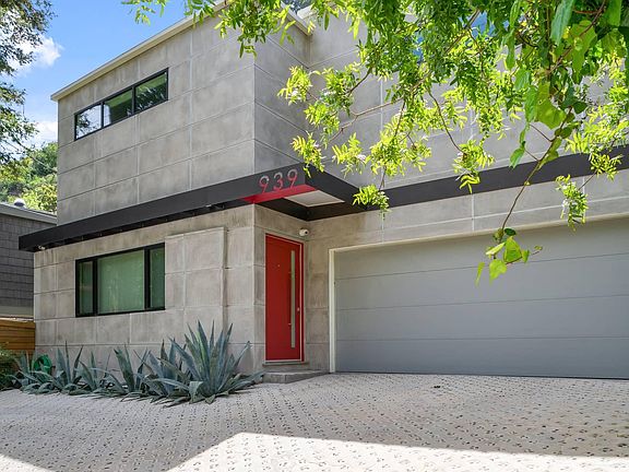 2nd image of 939 N Beverly Glen Blvd