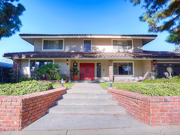 2nd image of 8505 Lindante Dr