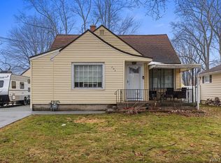 404 E Stenzil St, North Tonawanda, NY 14120