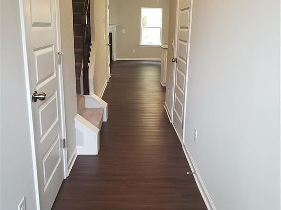 4th image of 734 Brickleberry Ct