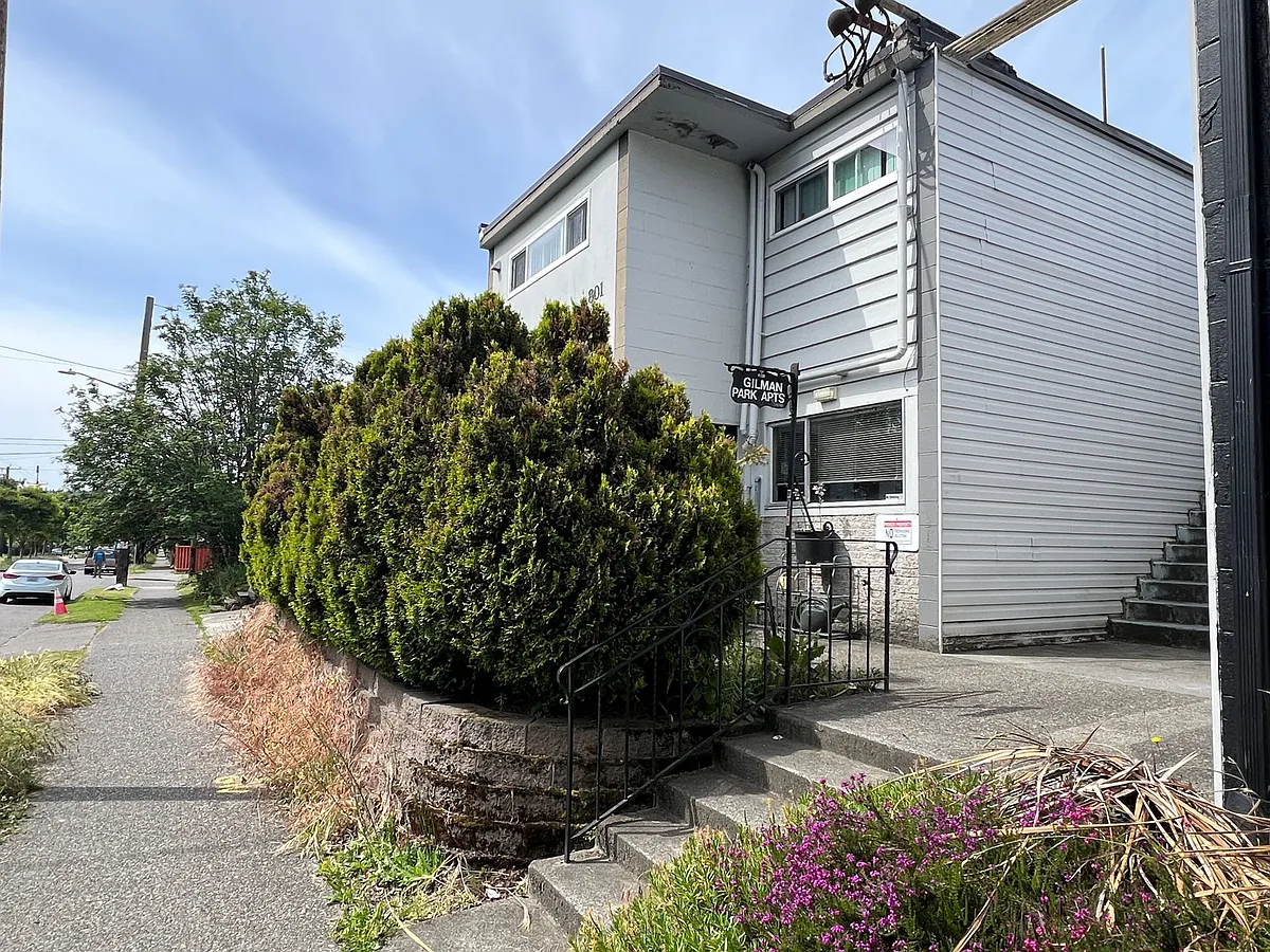 Building Photo - Gilman Park Plaza