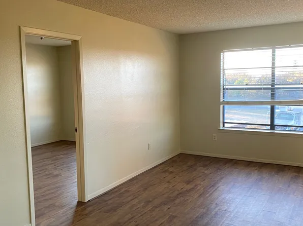 112 Blue Rdg APT 202, Comfort, TX 78013