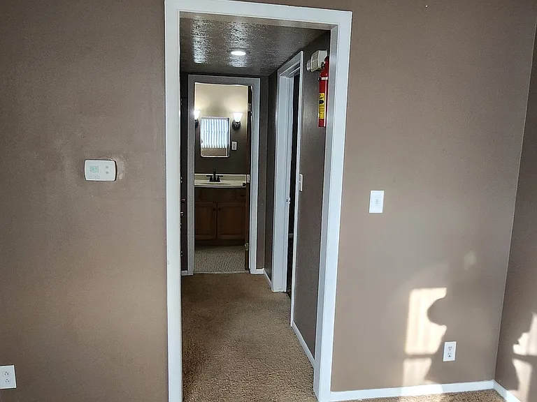 205 Fairlane Dr #21 — Photo 4