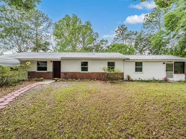 7249 Berry Rd, Zephyrhills, FL 33540