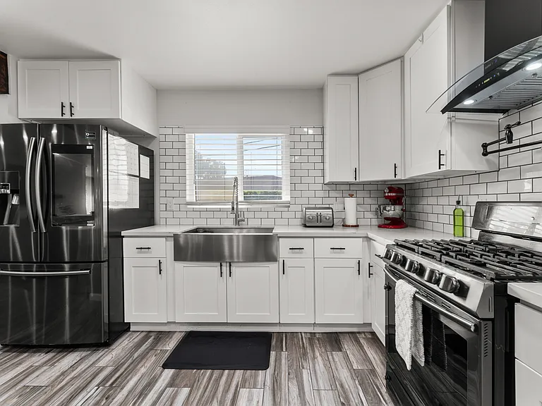 15015 Lindhall Way — Photo 17