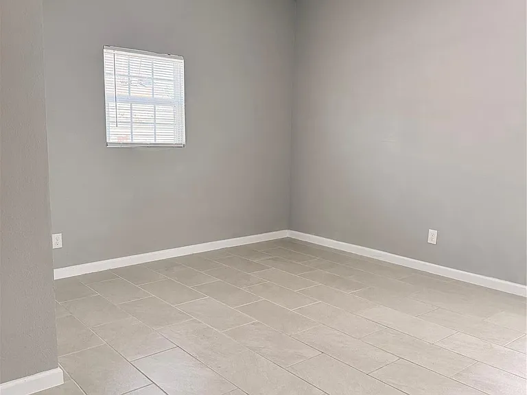 6 Burr St #1/2 — Photo 8