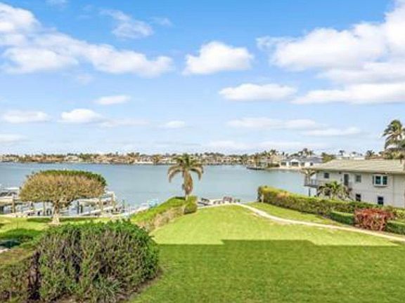 4th image of 3410 Gulf Shore Blvd N APT 302