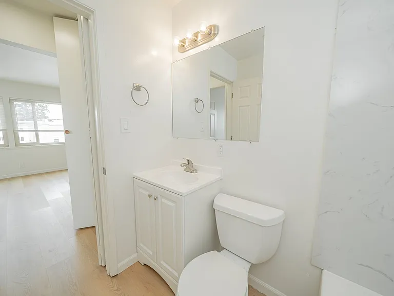 1640 5th Avenue — Photo 30